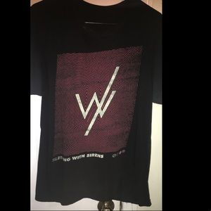 Sleeping with sirens black and red band shirt
